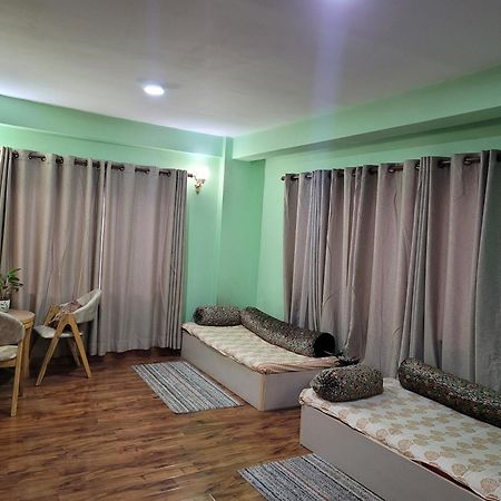 Om Shanti Room In Heart Of Kathmandu Exterior photo